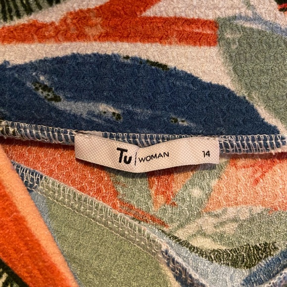 BRAND NEW WITH TAGS TU Summer Print Skirt - Size 14 UK - Picture 6 of 6